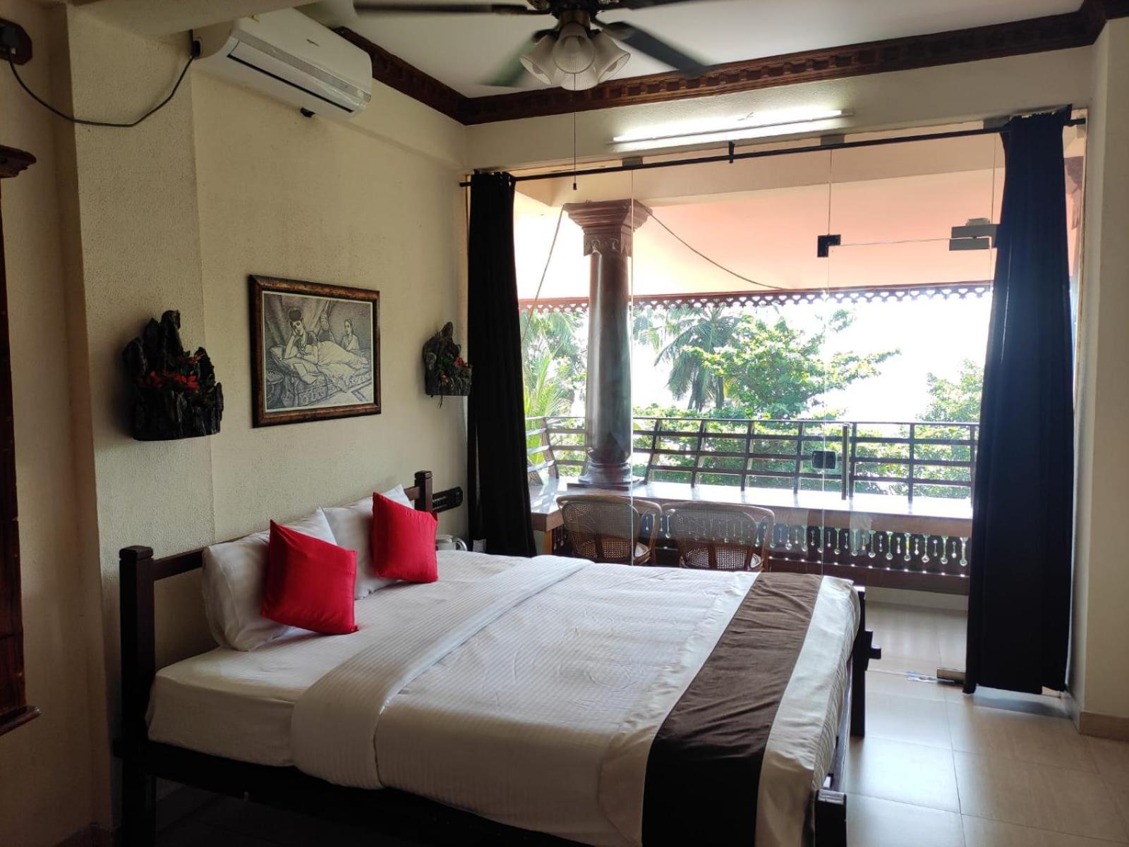 Kovalam Beach Hotel Eksteriør bilde