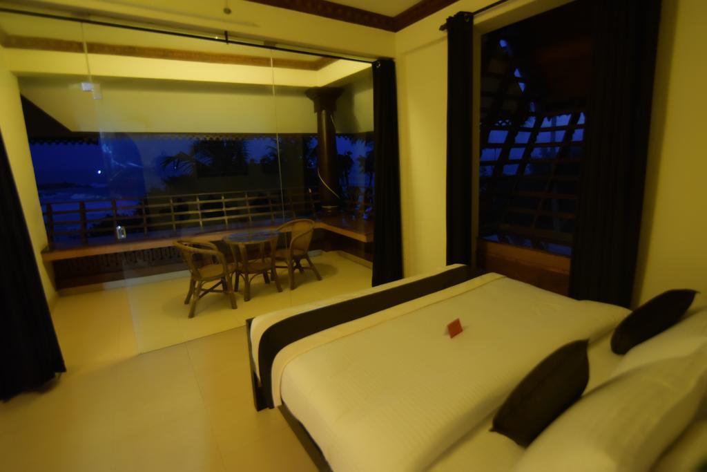 Kovalam Beach Hotel Eksteriør bilde