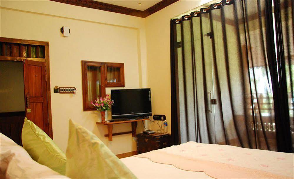 Kovalam Beach Hotel Eksteriør bilde